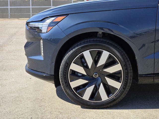 new 2025 Volvo EX90 car, priced at $89,420