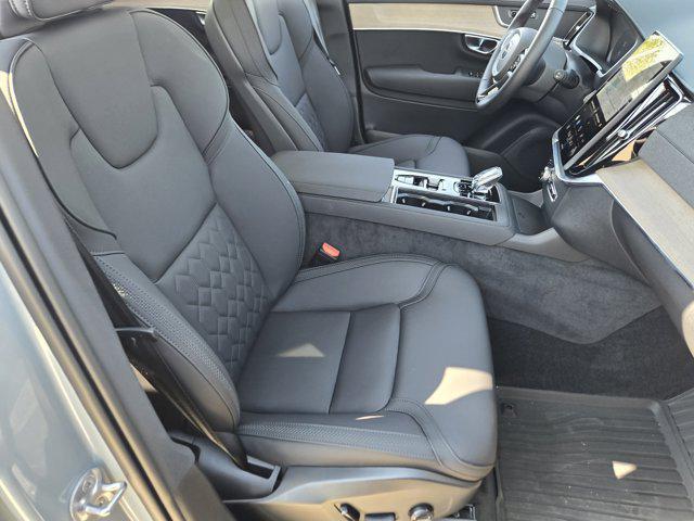 new 2025 Volvo XC90 car, priced at $60,995