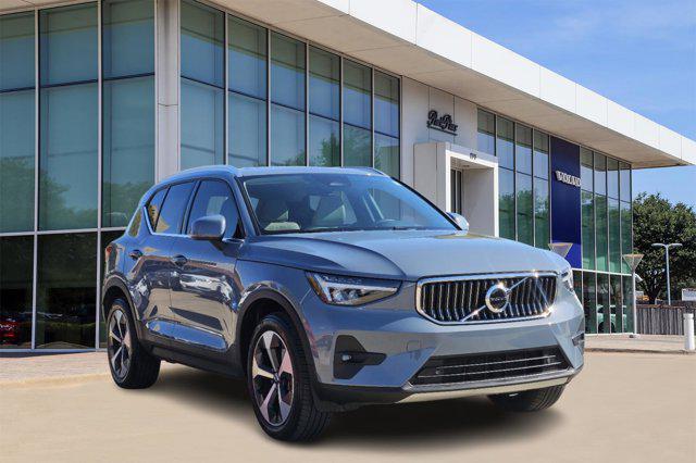 used 2023 Volvo XC40 car, priced at $37,881