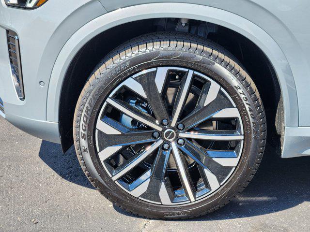 new 2026 Volvo XC90 car, priced at $71,825