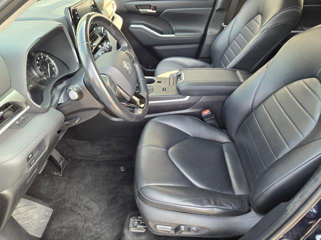 used 2021 Toyota Highlander car, priced at $25,790