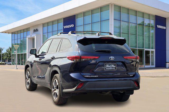 used 2021 Toyota Highlander car, priced at $25,790