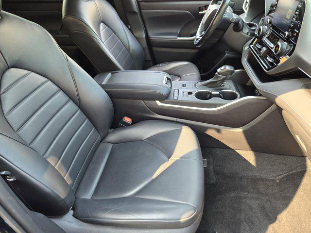 used 2021 Toyota Highlander car, priced at $25,790