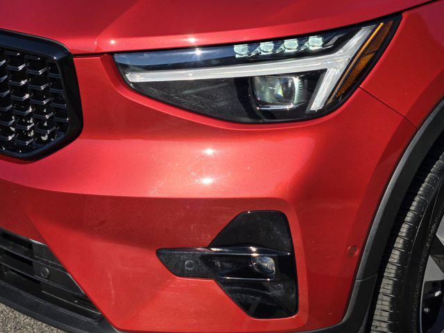 used 2024 Volvo XC40 car