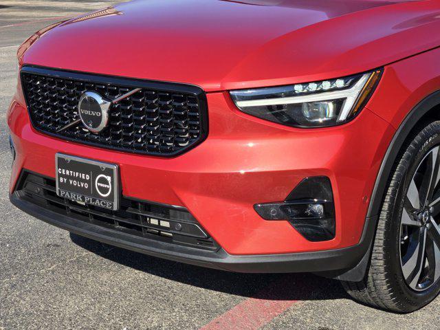 used 2024 Volvo XC40 car