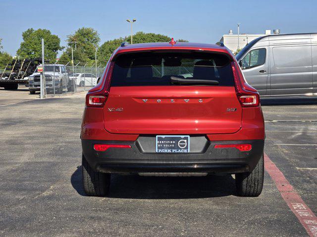 used 2024 Volvo XC40 car