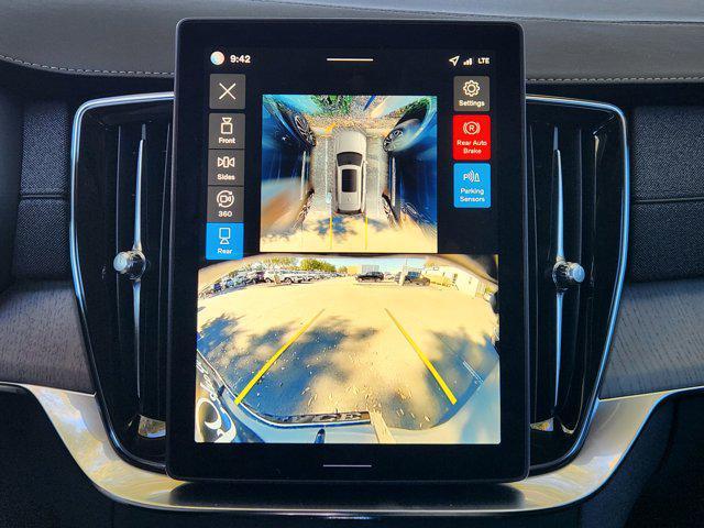 new 2026 Volvo XC90 car, priced at $81,245