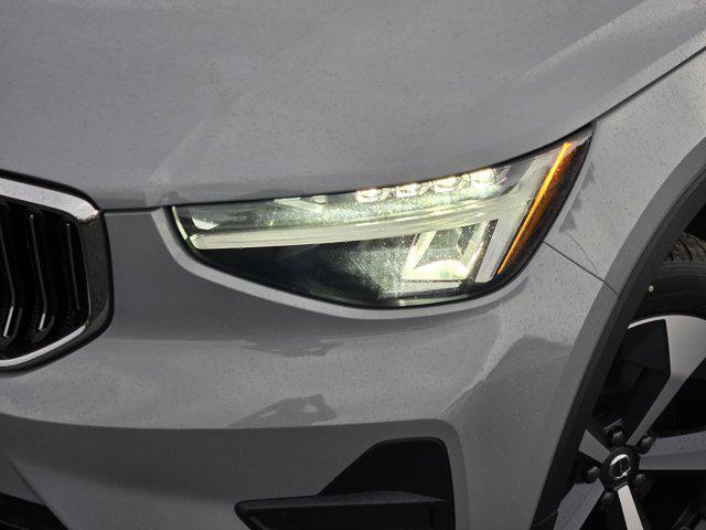 new 2025 Volvo XC40 car, priced at $45,485