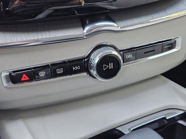 used 2025 Volvo XC60 car, priced at $39,790
