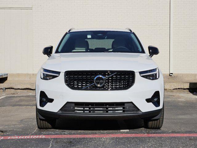 new 2025 Volvo XC40 car, priced at $48,315