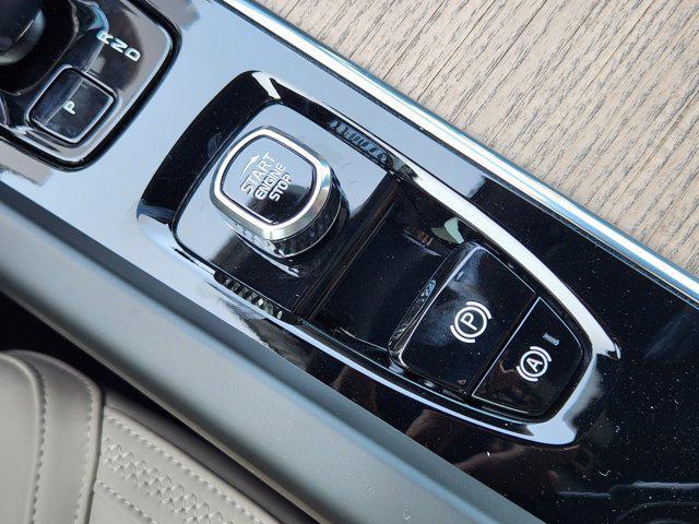 new 2026 Volvo XC60 car, priced at $57,985