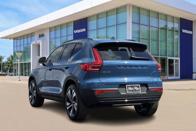 new 2025 Volvo XC40 car, priced at $51,565