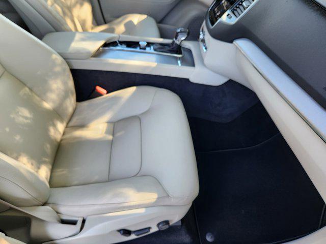 used 2022 Volvo XC90 car, priced at $35,994