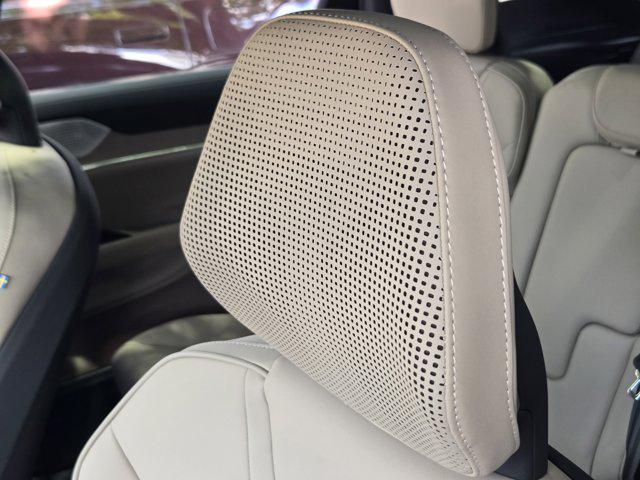 new 2025 Volvo EX90 car, priced at $89,640