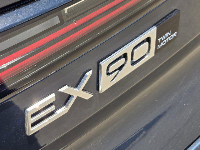 new 2025 Volvo EX90 car, priced at $89,640