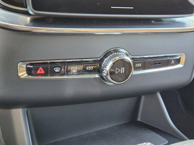 new 2026 Volvo XC90 car, priced at $71,825