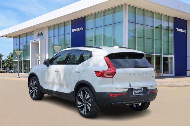 new 2025 Volvo XC40 car, priced at $49,790