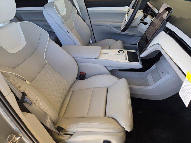 new 2025 Volvo EX90 car, priced at $85,640