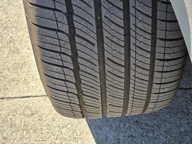 new 2025 Volvo EX90 car, priced at $85,640