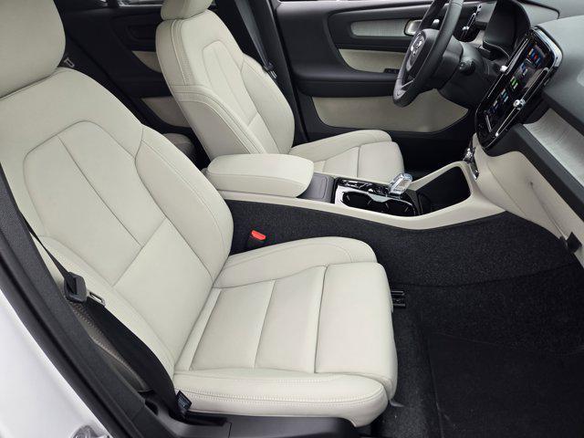 new 2025 Volvo XC40 car, priced at $48,335