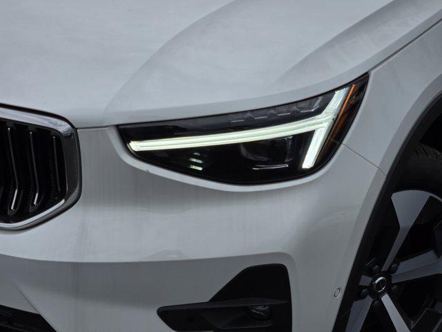 new 2025 Volvo XC40 car, priced at $48,335