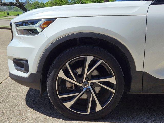 used 2021 Volvo XC40 car, priced at $29,994