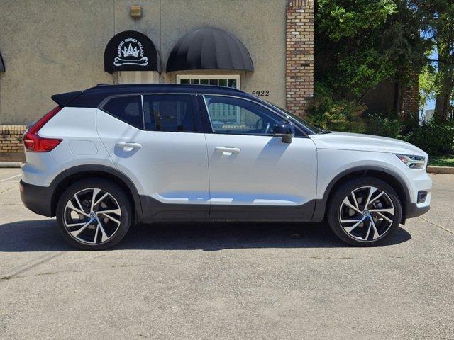 used 2021 Volvo XC40 car, priced at $30,994