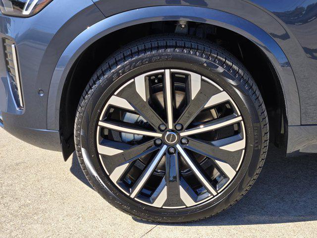 new 2026 Volvo XC90 car, priced at $71,825