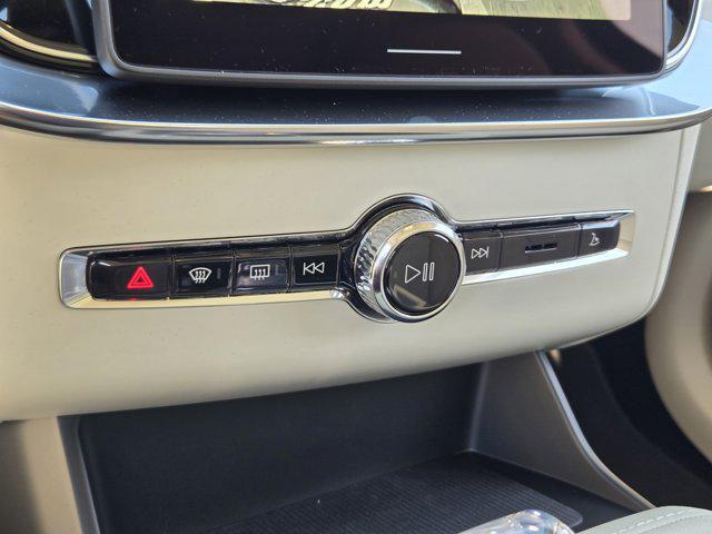 new 2026 Volvo XC90 car, priced at $75,155