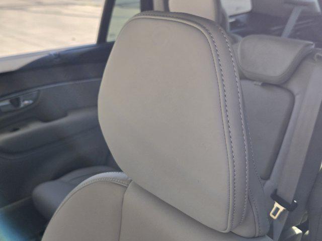 new 2026 Volvo XC90 car, priced at $75,155