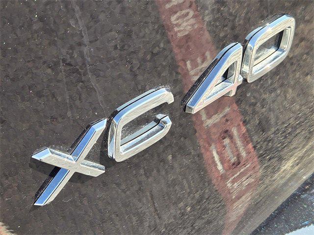used 2025 Volvo XC40 car