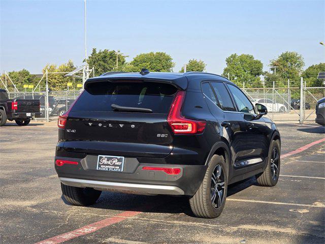 used 2025 Volvo XC40 car