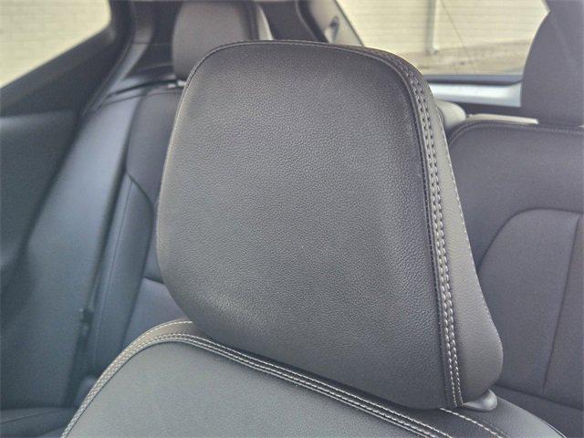 used 2025 Volvo XC40 car