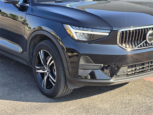used 2025 Volvo XC40 car