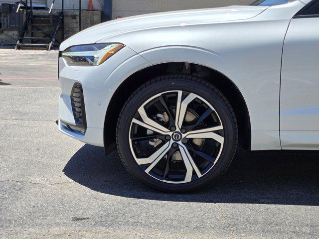 new 2025 Volvo XC60 car, priced at $61,260