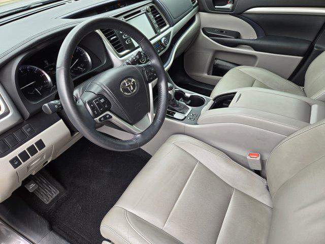 used 2015 Toyota Highlander car, priced at $20,991
