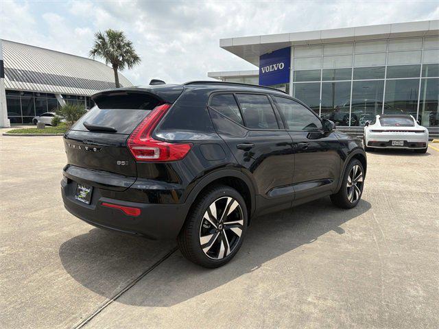 new 2025 Volvo XC40 car, priced at $51,015