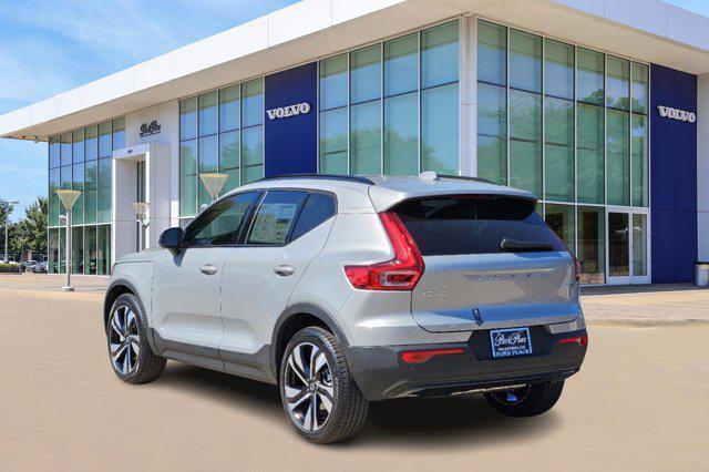 new 2025 Volvo XC40 car, priced at $48,820