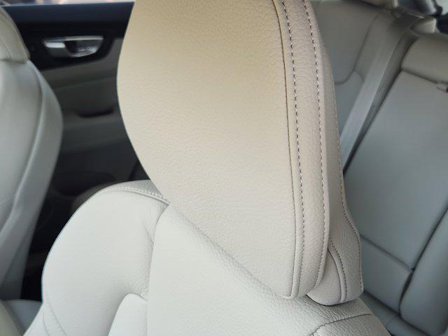 new 2025 Volvo XC60 car, priced at $55,360
