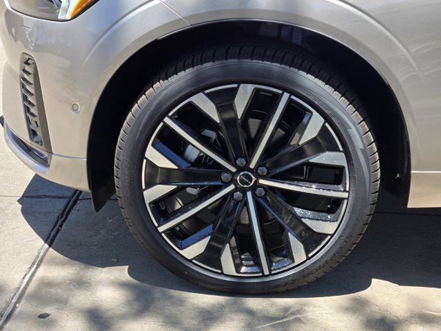 new 2026 Volvo XC60 car, priced at $63,935