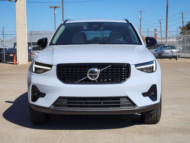 new 2025 Volvo XC40 car, priced at $51,550