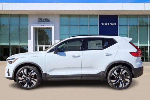 new 2025 Volvo XC40 car, priced at $51,550