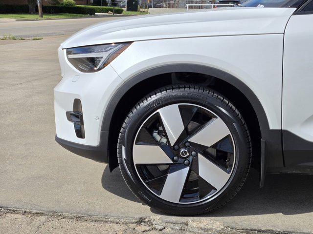 used 2022 Volvo C40 Recharge Pure Electric car, priced at $33,982