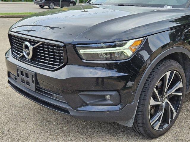 used 2019 Volvo XC40 car, priced at $26,882