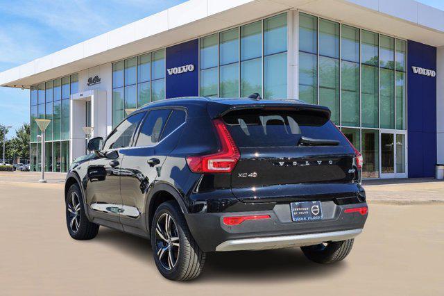 used 2025 Volvo XC40 car, priced at $41,997