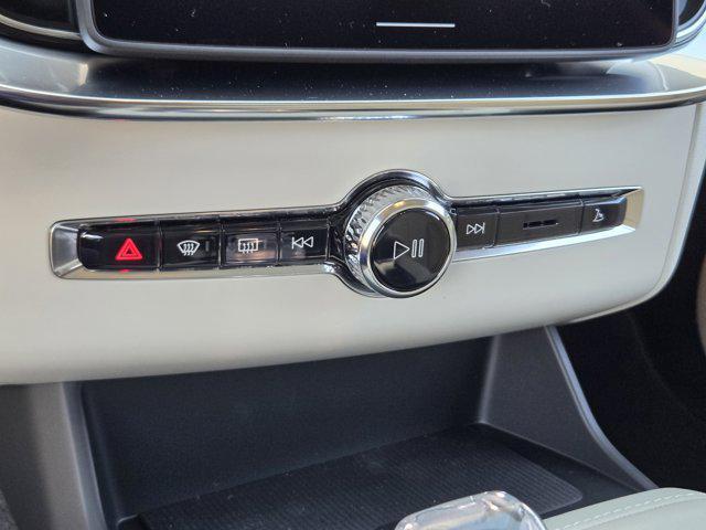 new 2026 Volvo XC90 car, priced at $75,155