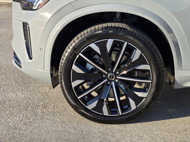 new 2026 Volvo XC90 car, priced at $75,155