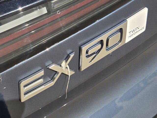 new 2025 Volvo EX90 car, priced at $89,285