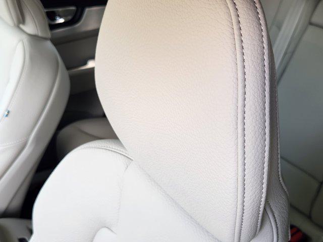 new 2025 Volvo XC60 car, priced at $55,360