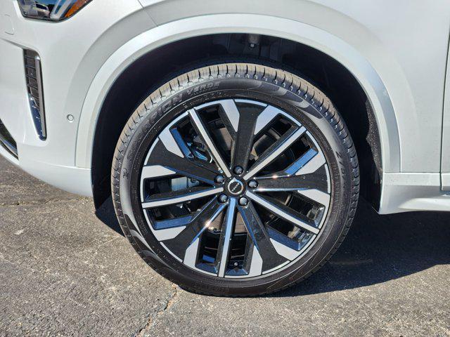 new 2026 Volvo XC90 car, priced at $77,070